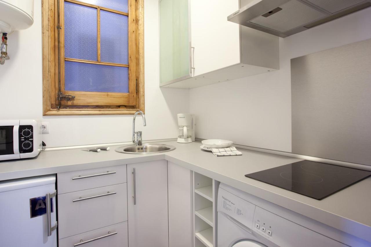2-Bedroom Apartment For Families バルセロナ エクステリア 写真